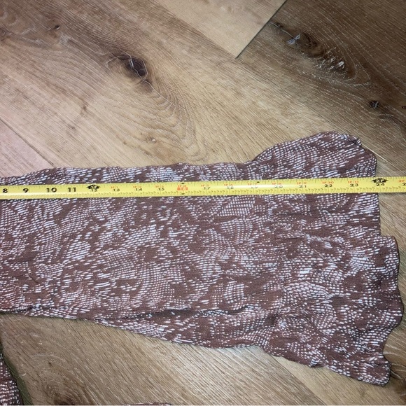 Bloomfield Women's Brown with gold
Peasant Crochet Blouse Boho Y2K | Size Large - Picture 9 of 12